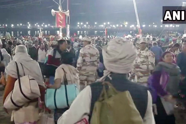 PICS: Thousands take holy dip at Kumbh on 