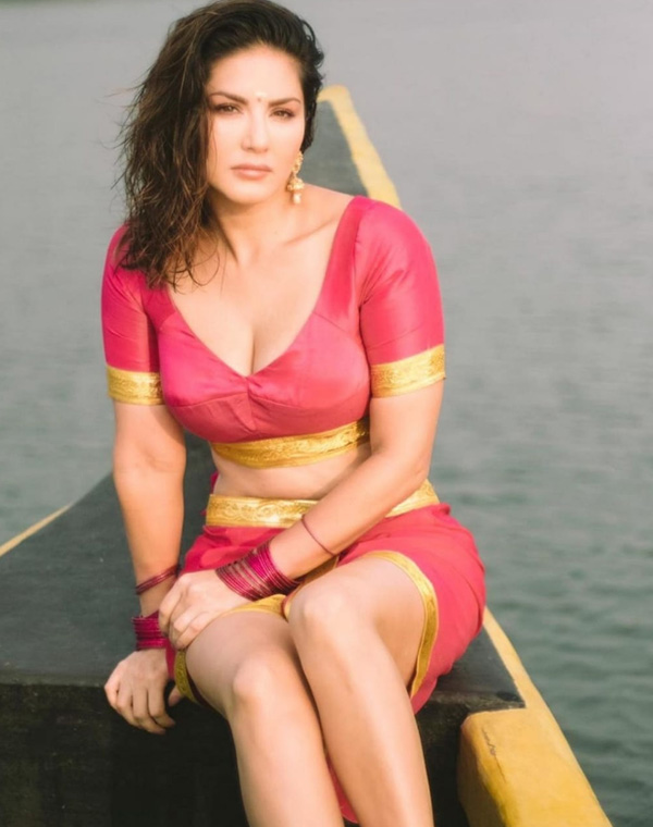 Photoshoot: Sunny Leone sizzles in traditional Kerala outfit