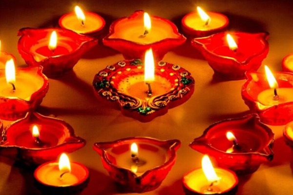 Diwali 2021: Kangana Ranaut to Alia Bhatt, here