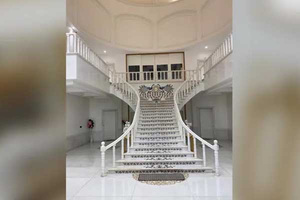 In pics: Madhya Pradesh man gets Taj Mahal-like home built for wife in 3 years