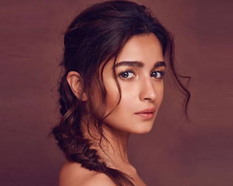  Alia Bhatt 