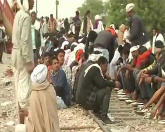 Gujjars protest in Meerut, block rail traffic