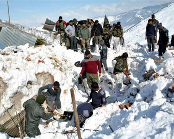 Four soldiers killed in Kashmir avalanches