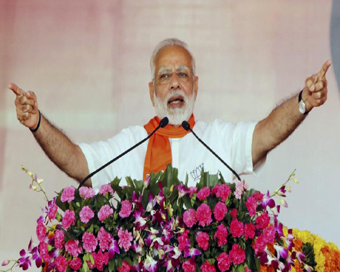 Modi slams Congress for ignoring Indian heritage