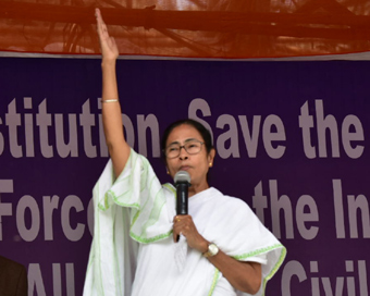 Mamata ends sit-in, announces opposition programme in Delhi next week