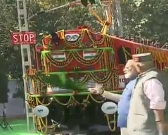 Modi flags off world