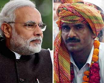 SP fields ex-BSF trooper against Modi in Varanasi