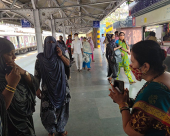 Mumbai Mayor hits the streets, orders people to wear masks