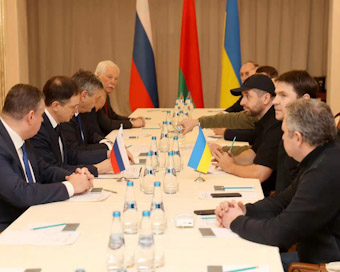 Russia-Ukraine war: China, Ukraine FMs hold phone talks over Ukraine crisis 