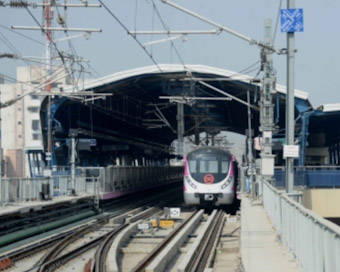 Delhi Metro services on Violet, Green, Pink lines hit by glitch during peak hours