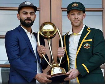 Kohli and Paine holding the Border-Gavaskar Trophy (file photo)