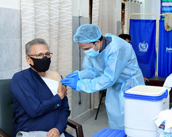 Pakistan President recieves Sinopharm vaccine jabs