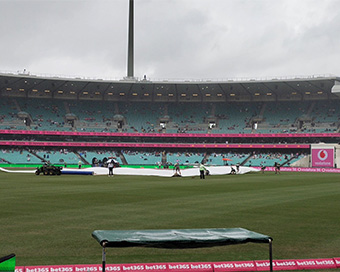 Australia 21/1 at lunch after losing Warner in rain-hit 1st session
