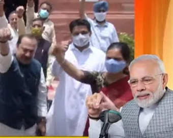 PM Modi cheers for India
