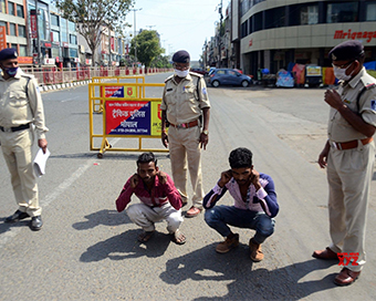 Corona Lockdown: 5 held for attacking cops in old Bhopal