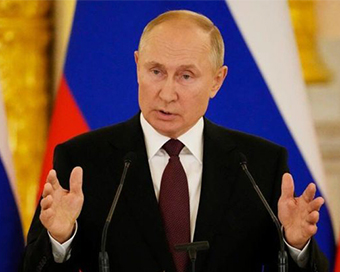 Kiev must hold dialogue with Donbas to restore peace in Ukraine: Putin