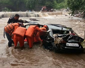 11 killed as heavy rain lashes Pune