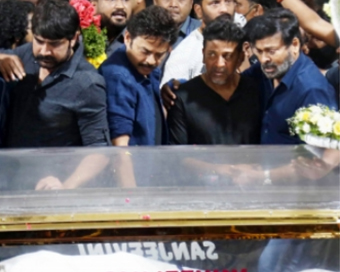 Chiranjeevi, Venkatesh pay homage, shed tears for Puneeth Rajkumar