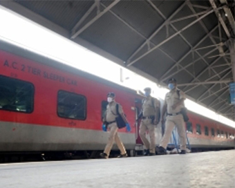 RPF guard saves passenger from getting crushed under train in Goa