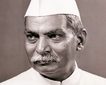 Modi pays tribute to Rajendra Prasad on birth anniversary