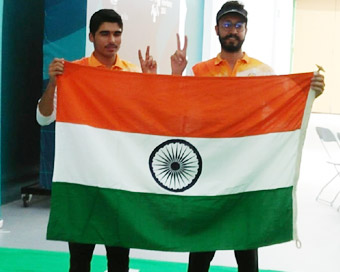 Saurabh wins gold, Abhishek gets bronze