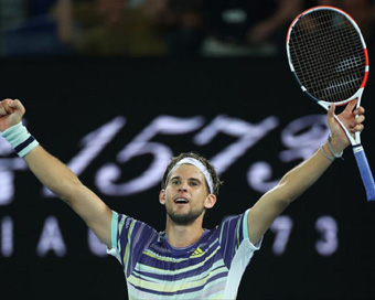 Dominic Thiem beats Zverev