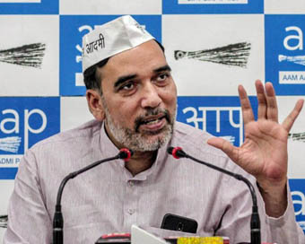 After Delhi win, AAP hints at going national