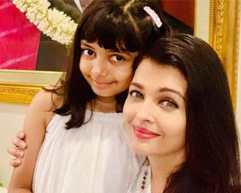Aishwarya Rai Bachchan with daughter Aaradhya 