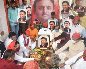 Samajwadi Party celebrates Akhilesh Yadav
