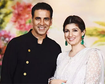 Twinkle to Akshay: Get your own mask