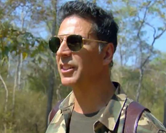 When Akshay Kumar tried elephant poop tea!