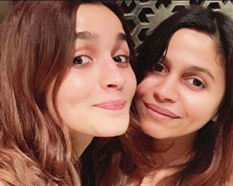 Alia Bhatt with sister Shaheen Bhatt