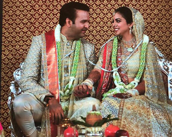 Regal wedding for corporate scions Isha Ambani and Anand Piramal dazzles Mumbai