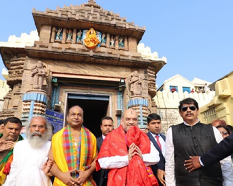 Union Home Minister Amit Shah offers prayers in Odisha temple