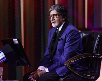 Amitabh Bachchan returns to KBC set