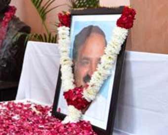 Hundreds bid adieu to Ananth Kumar at state funeral