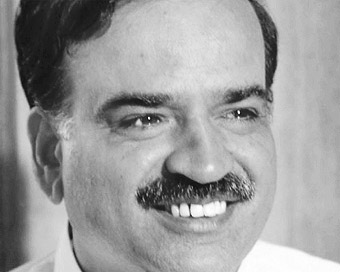 Union Minister Ananth Kumar dead 