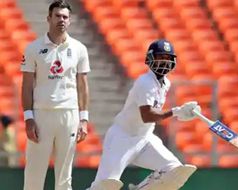 IND vs ENG 4th Test, Day 2: India pegged back as England take 3 wickets in 1st session