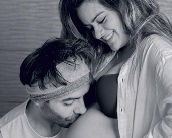 Aparshakti Khurana, wife Aakriti expecting first child