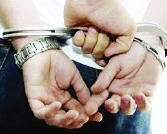 3 criminals captured by Delhi Police after chase