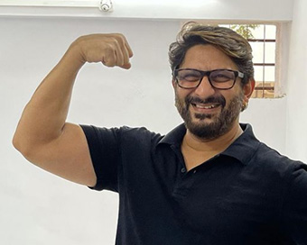 Arshad Warsi gets the jab, says 