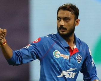  Axar Patel 