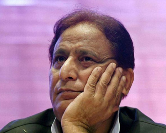 Senior Samajwadi Party MP Mohammad Azam Khan (file photo)