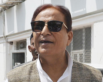 Azam Khan gets permission to sell his gun 