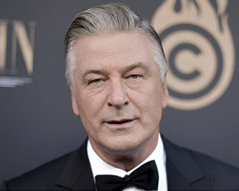 Alec Baldwin accidentally kills woman on film set in New Mexico