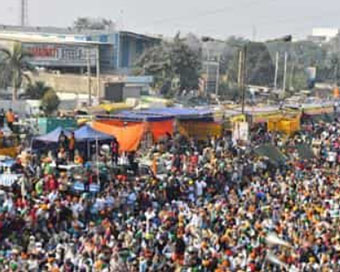 Delhi Congress protests in support of Bharat Bandh, disrupts traffic