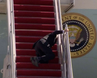 US President Biden stumbles thrice while trying to board Air Force One