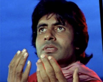Amitabh Bachchan shares a message on religious harmony from hospital