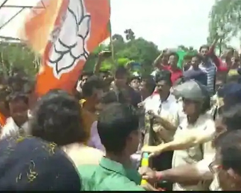 West Bengal Police stop BJP rally; tension in Hooghly, S Dinajpur