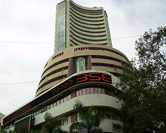 Stock Market Today: RBI rate cut fails to boost market, Sensex falls to trade in red